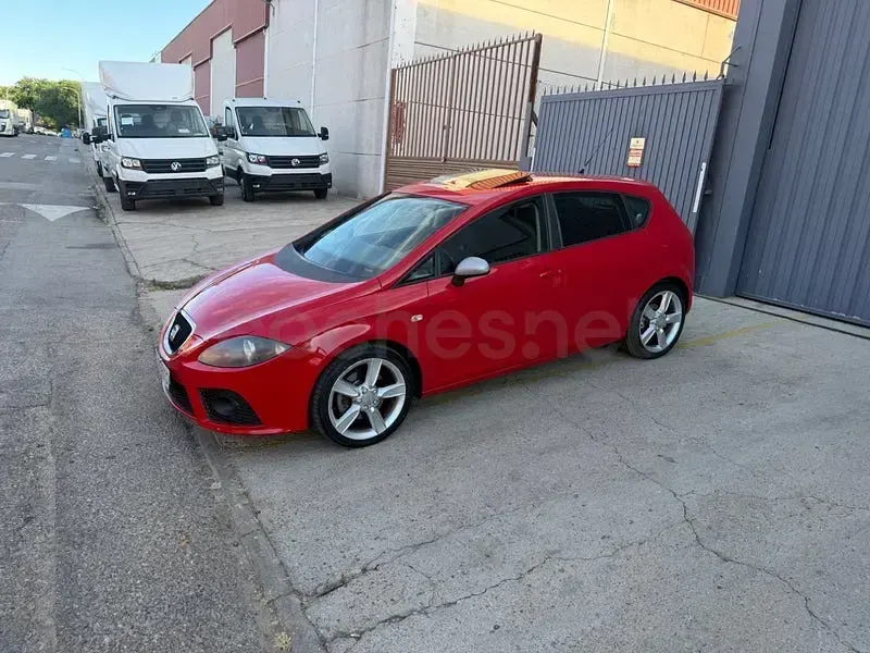 Usado Seat Leon FR 170 CV (125 kW) 2009 Rojo Utilitario