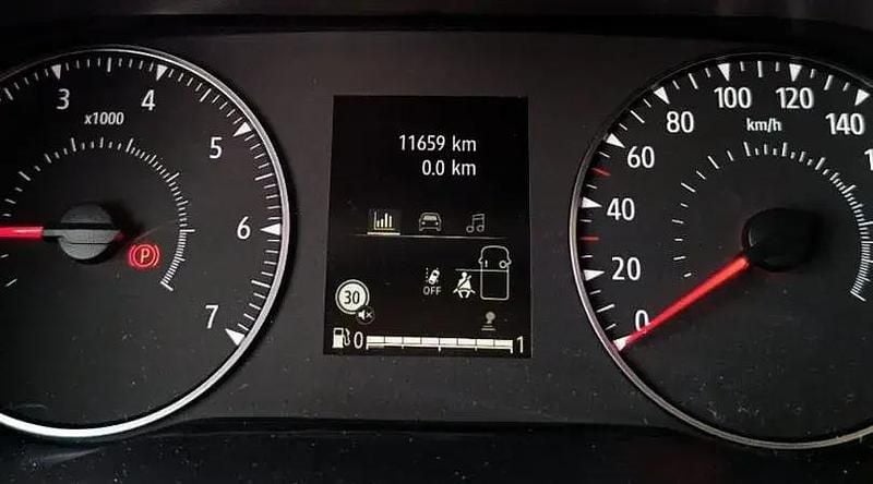 Usado Nissan Primastar Acenta 150 CV (110 kW) 2024 Blanco hielo sólido Monovolumen