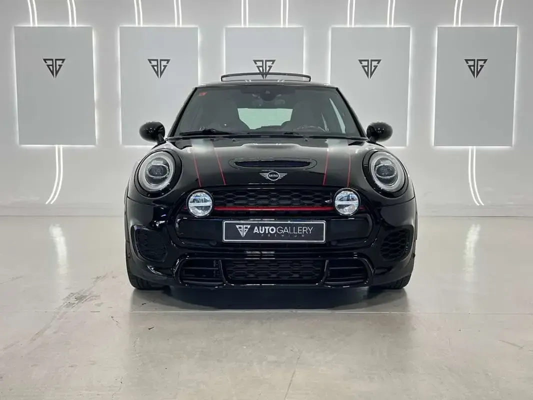 Usado Mini John Cooper Works 231 CV (169 kW) 2018 Negro Utilitario