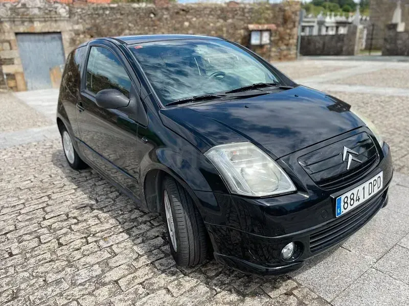 Usado Citroën C2 61 CV (44 kW) 2005 Negro Utilitario