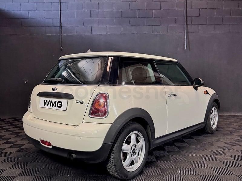 Usado Mini ONE 95 CV (69 kW) 2010 Blanco Utilitario