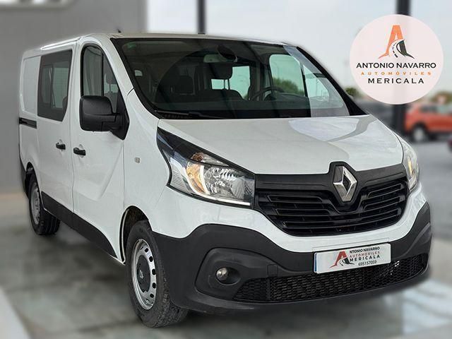 Usado Renault Trafic 120 CV (88 kW) 2017 Blanco Monovolumen