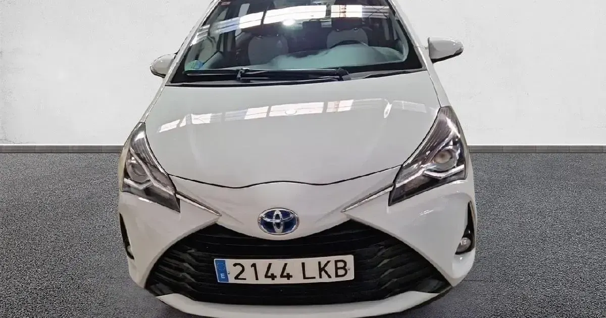 Usado Toyota Yaris Active 100 CV (73 kW) 2020
