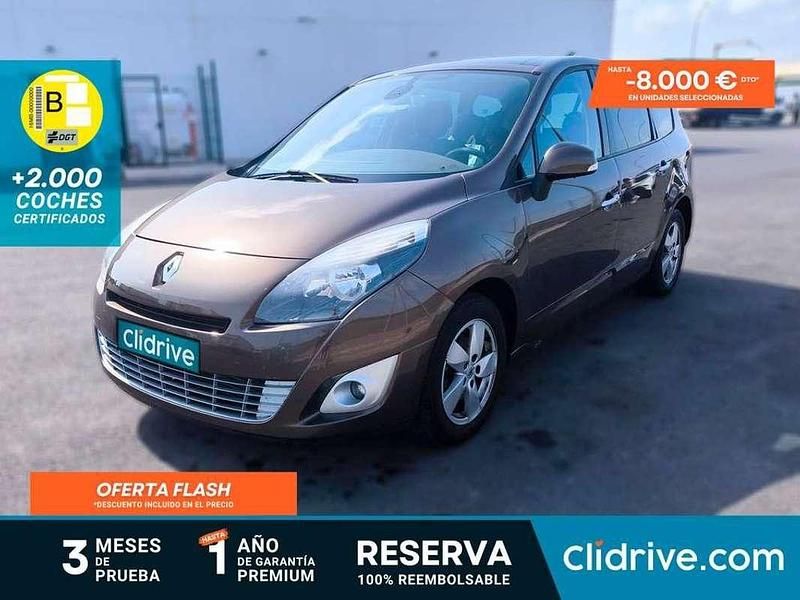 Marrón Usado 2011 Renault Scénic III Dynamique Monovolumen | 4690 € - Imagen 1/4