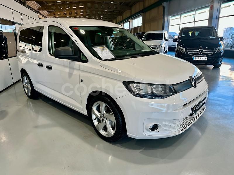 Usado VW Caddy 102 CV (75 kW) 2021 Blanco Monovolumen