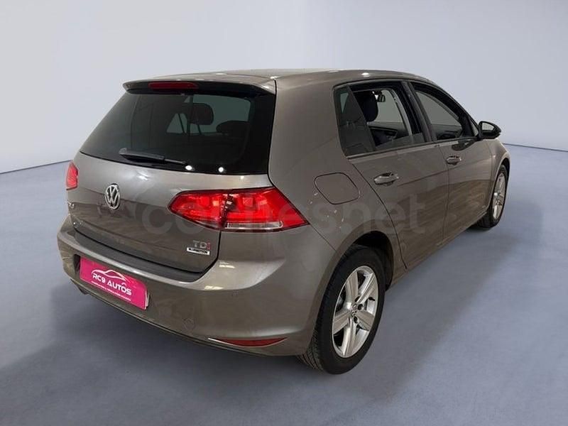 Usado VW Golf VII Advance 110 CV (80 kW) 2015 Marrón Utilitario