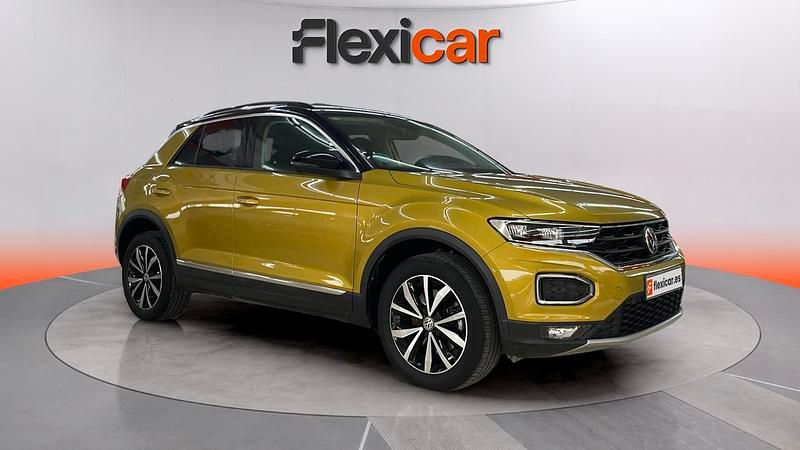 Usado VW T-Roc Advance 116 CV (85 kW) 2018 Amarillo SUV