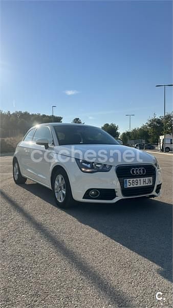 Blanco Usado 2012 Audi A1 Ambition Berlina | 10.500 € (Precio justo) - Imagen 1/4