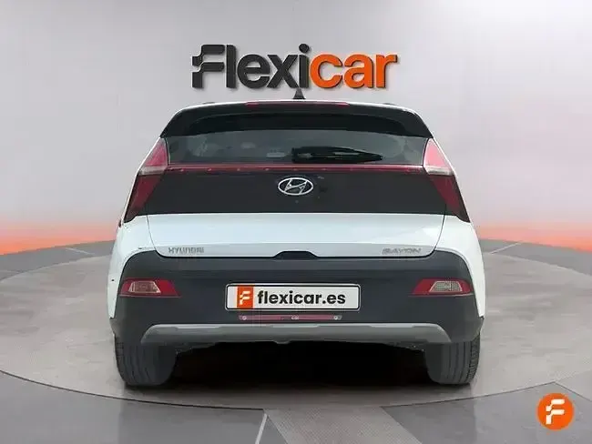 Usado Hyundai Bayon 84 CV (61 kW) 2023 Blanco SUV