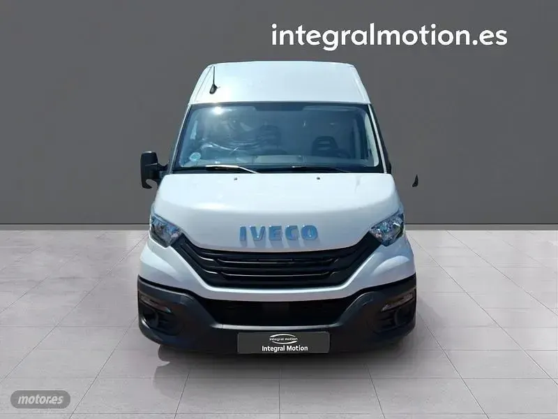 Usado Iveco Daily 2024 Blanco Van