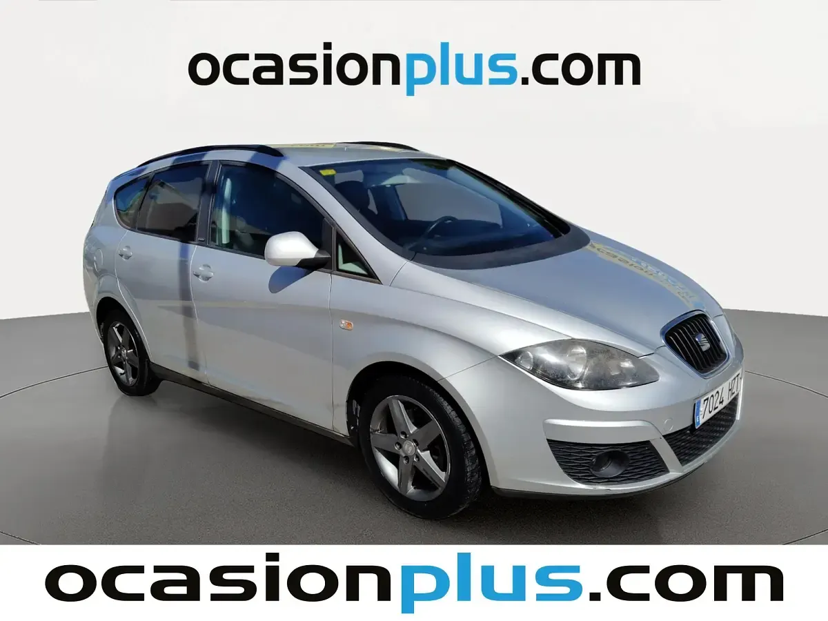 Usado Seat Altea XL Ecomotive 105 CV (77 kW) 2014 Gris Monovolumen