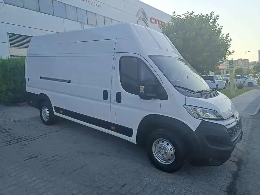 Usado Citroën Jumper 131 CV (96 kW) 2018 Blanco Monovolumen