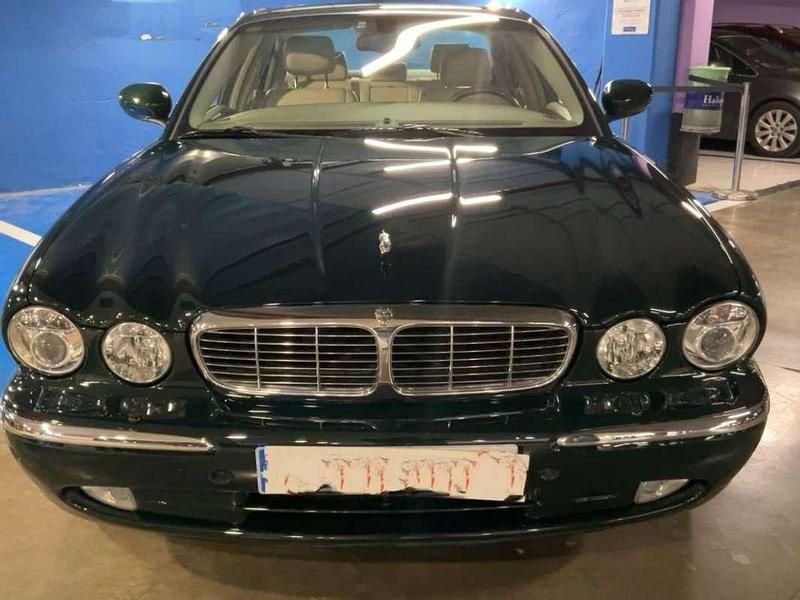 Verde Usado 2003 Jaguar XJ8 Executive Berlina | 15.500 € (Un poco caro) - Imagen 1/4