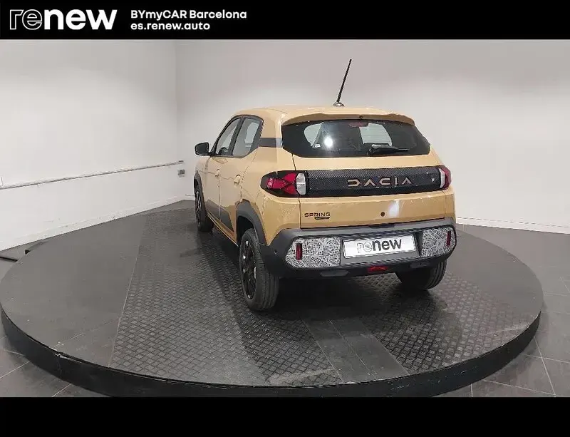 Usado Dacia Spring Extreme 47 kW (65 CV) 2025 Gris Utilitario
