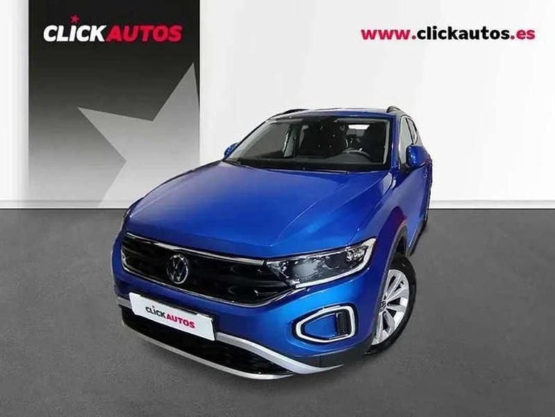 Usado VW T-Roc Life 151 CV (111 kW) 2024 Azul SUV