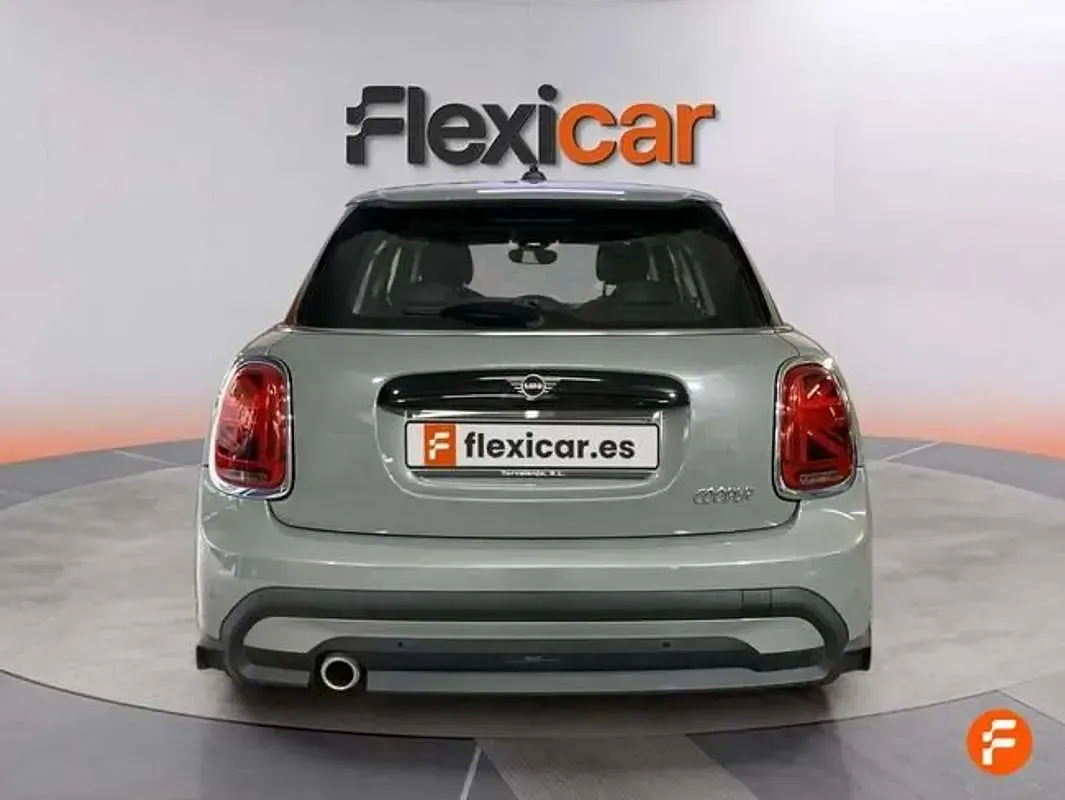 Usado Mini Cooper 136 CV (100 kW) 2022 Gris Utilitario