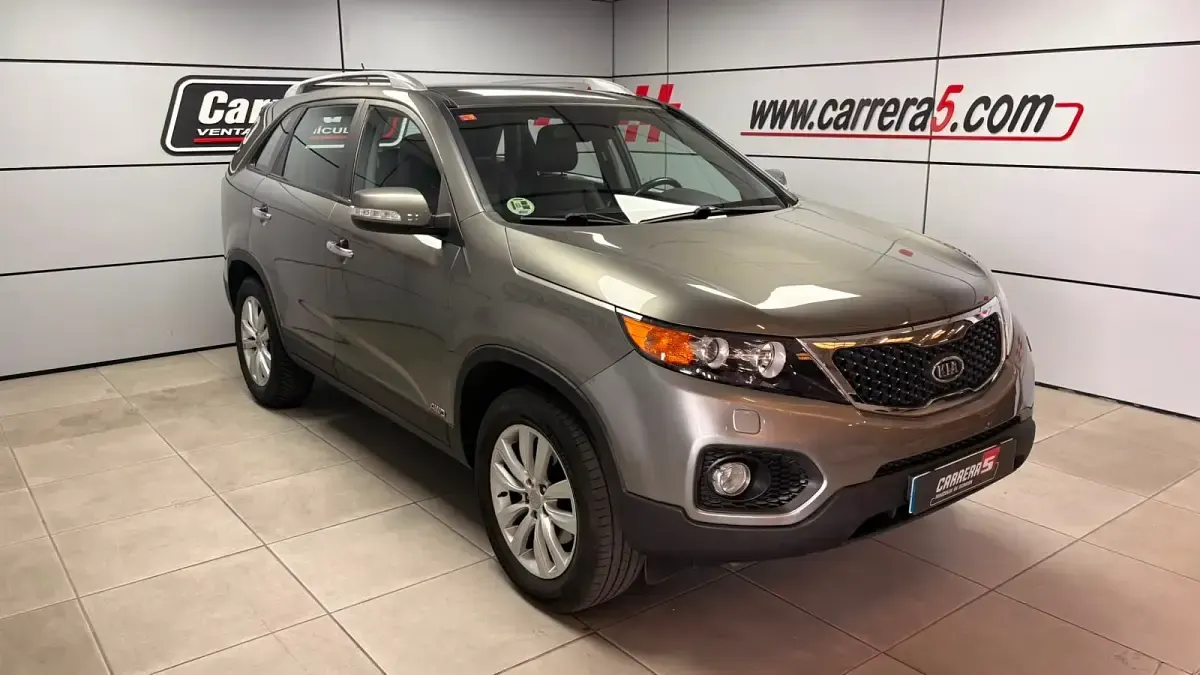 Usado Kia Sorento 197 CV (144 kW) 2012 Gris SUV