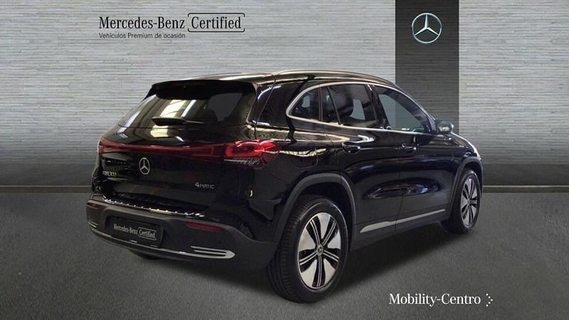 Usado Mercedes EQA300 Progressive 167 kW (228 CV) 2021 Nachtschwarz  unilack SUV
