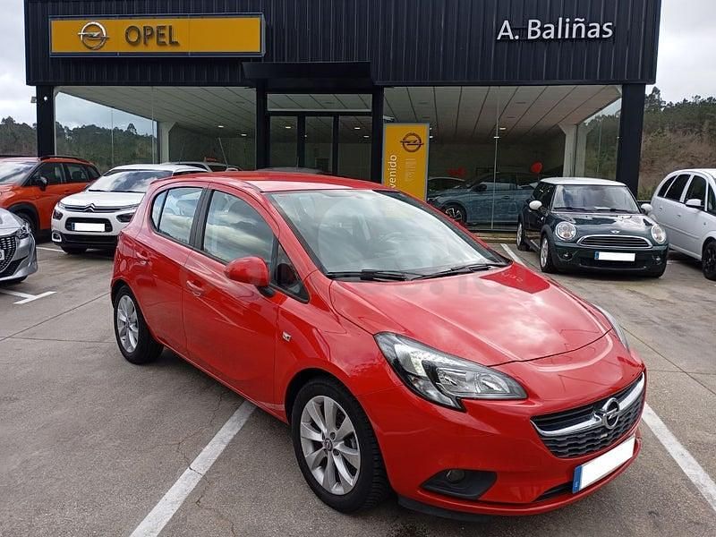 Usado Opel Corsa Selective 90 CV (66 kW) 2017 Rojo Utilitario