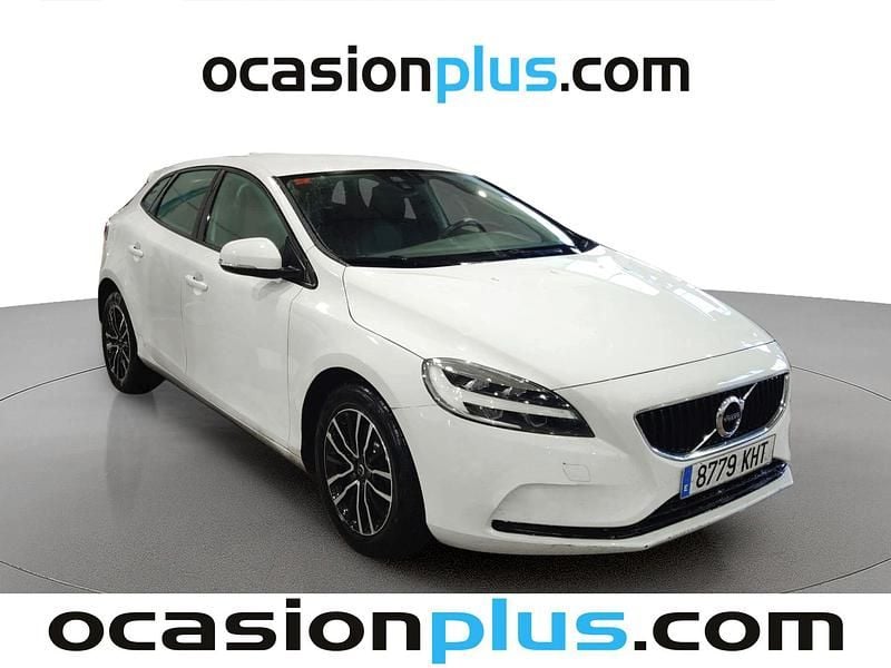 Usado Volvo V40 Momentum 150 CV (110 kW) 2018 Blanco Utilitario