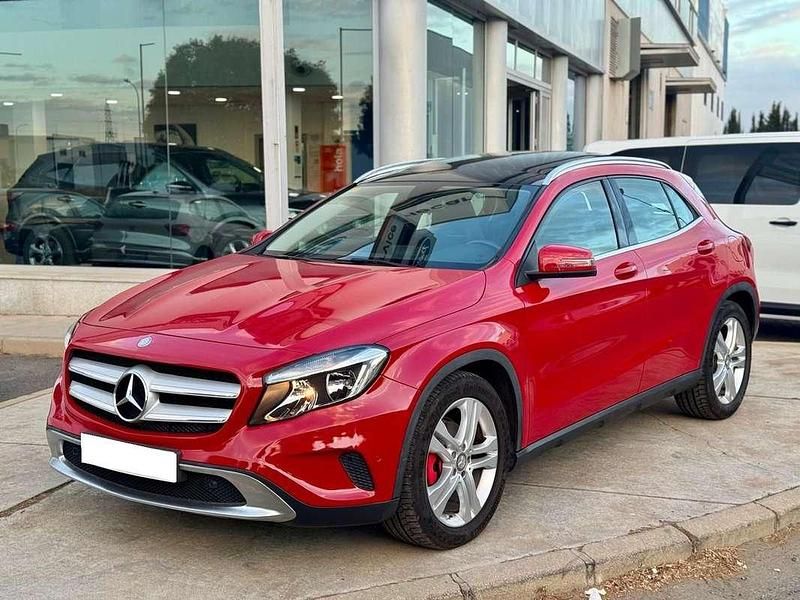 Rojo Usado 2014 Mercedes GLA200 Edition 1 SUV | 16.500 € (Precio justo) - Imagen 1/4
