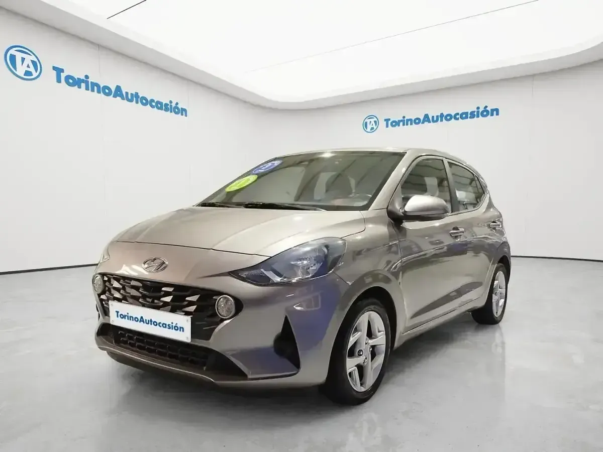 Używany Hyundai i10 66 KM (48 kW) 2023 Szary Hatchback