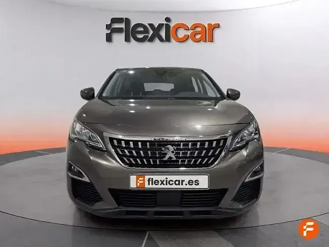 Usado Peugeot 3008 Active 130 CV (95 kW) 2019 Gris SUV