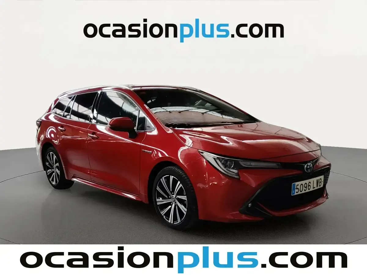 Usado Toyota Corolla Style 180 CV (132 kW) 2022 Rojo Familiar