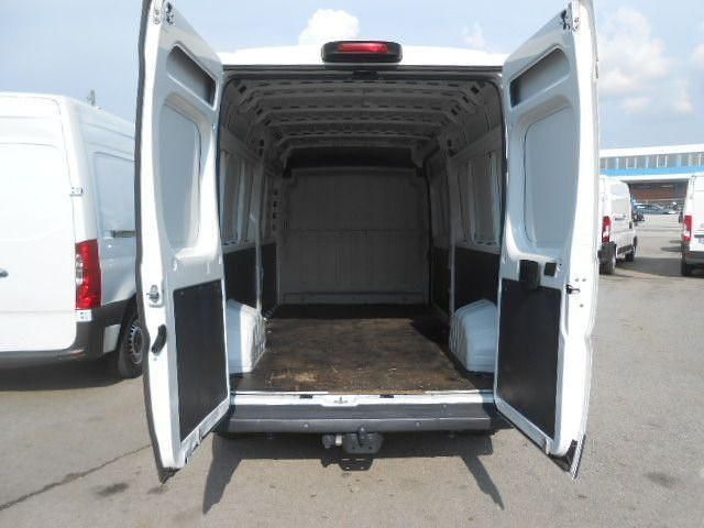 Usado Peugeot Boxer S 140 CV (102 kW) 2021 Blanco Van