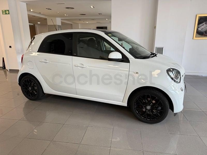 Usado Smart ForFour Passion 90 CV (66 kW) 2017 Blanco Utilitario