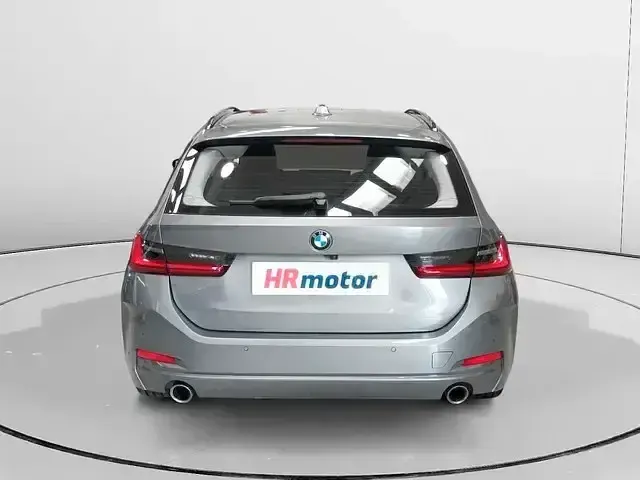Usado BMW 318 Shadowline 150 CV (110 kW) 2023 Gris Familiar