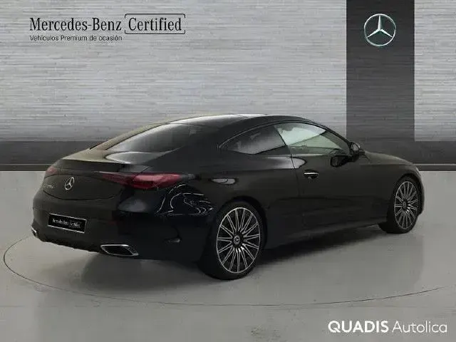 Usado Mercedes CLE220 197 CV (144 kW) 2025 Negro obsidiana