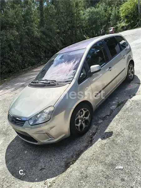 Usado Ford C-MAX Ghia 109 CV (80 kW) 2009 Gris / plata Monovolumen