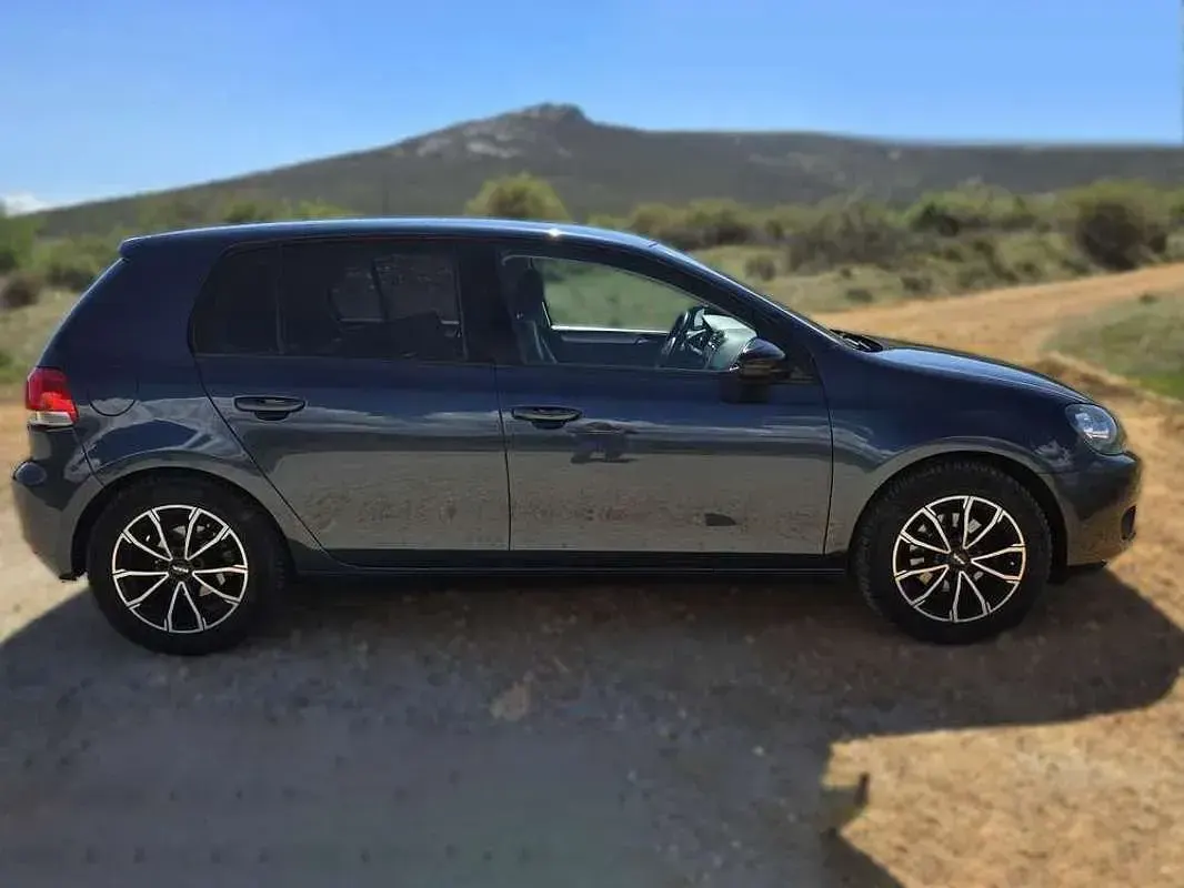 Usado VW Golf VII Advance 105 CV (77 kW) 2012 Azul Utilitario
