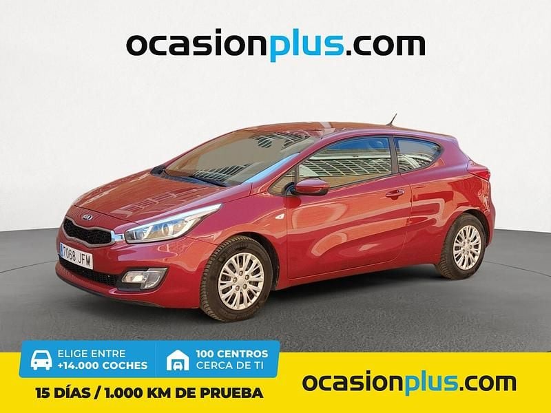 Rojo Usado 2015 Kia Ceed Utilitario | 9990 € (Precio justo) - Imagen 1/4