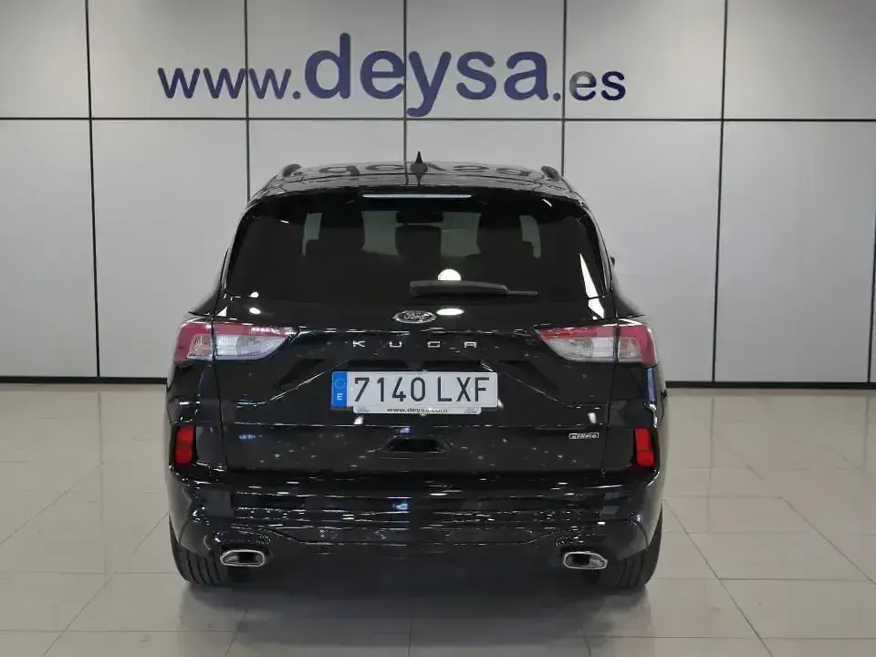 Usado Ford Kuga ST-Line X 225 CV (165 kW) 2022 Negro SUV