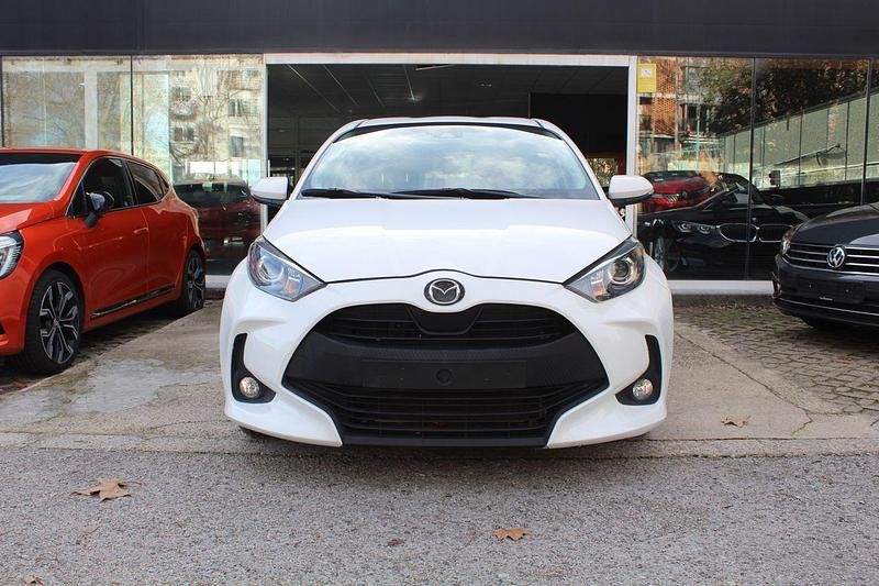 Usado Mazda 2 Center-Line 117 HP (86 kW) 2024 Branco Sedan