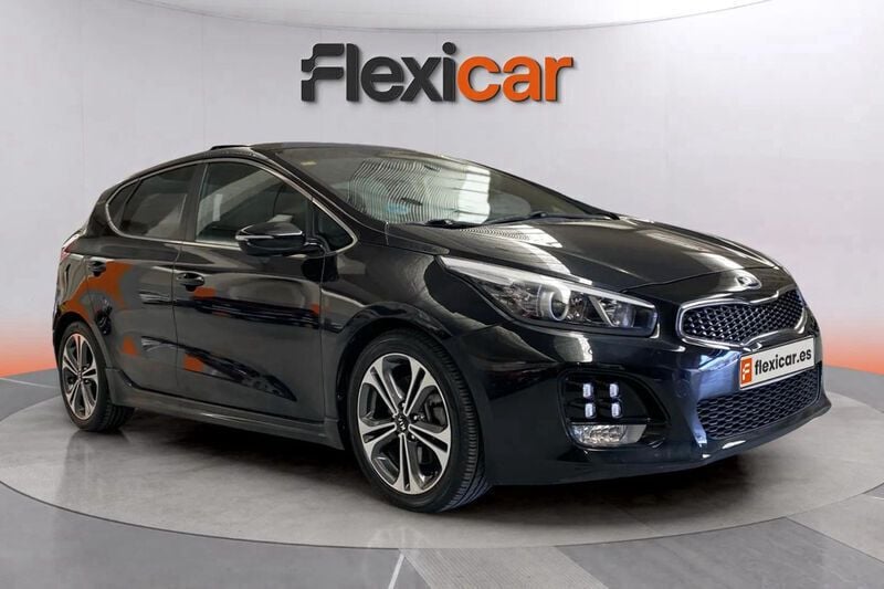 Negro Usado 2018 Kia Ceed GT GT-Line Berlina | 11.890 € (Precio justo) - Imagen 1/4