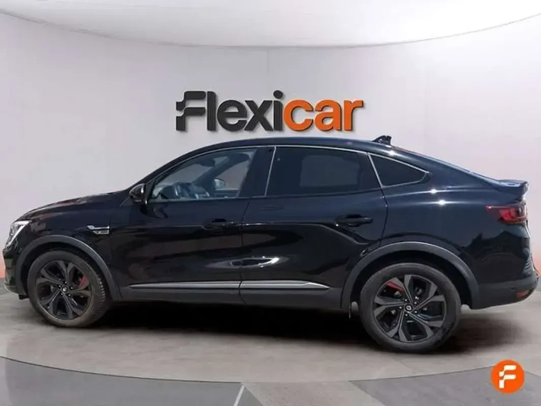 Usado Renault Arkana RS Line 140 CV (102 kW) 2022 Negro SUV