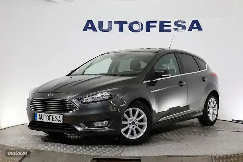 Usado Ford Focus Titanium 150 CV (110 kW) 2016 Gris