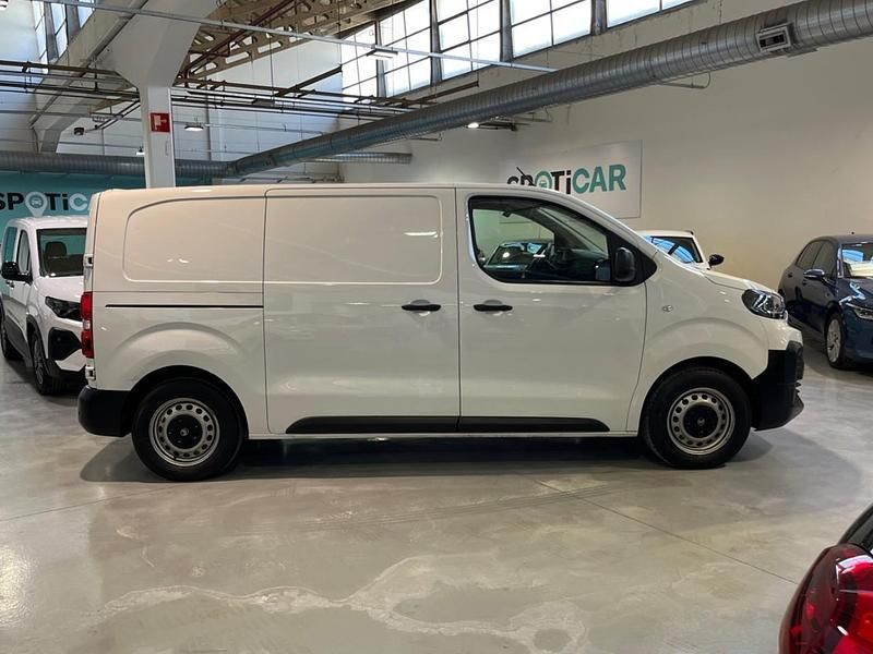 Käytetty Citroën Jumpy 120 HP (88 kW) 2025 Valkoinen Tila-auto