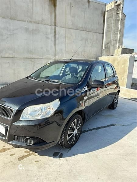 Usado Chevrolet Aveo LS 101 CV (74 kW) 2010 Negro Berlina