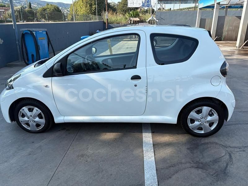 Blanco Usado 2014 Toyota Aygo City Utilitario | 6500 € (Super precio) - Imagen 1/4