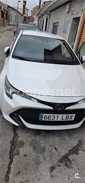 Usado Toyota Corolla Active 122 CV (89 kW) 2019 Blanco Berlina