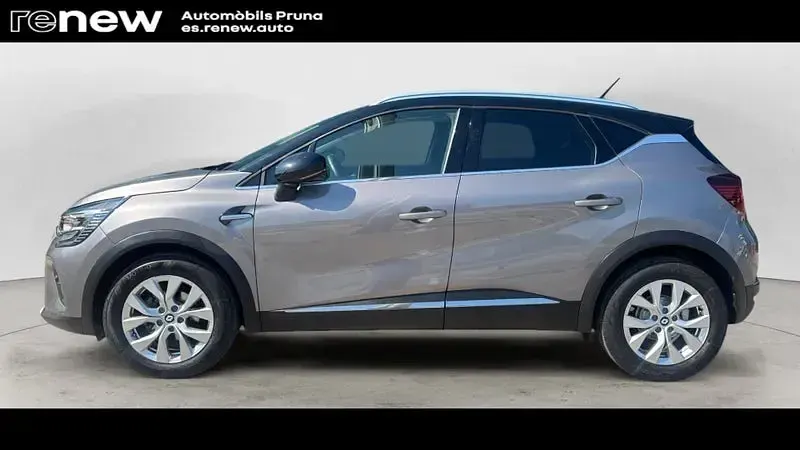 Usado Renault Captur Zen 90 CV (66 kW) 2022 Gris / plata SUV