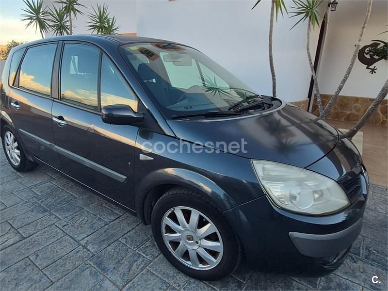 Gris / plata Usado 2007 Renault Scénic II Dynamique Monovolumen | 2750 € (Buen precio) - Imagen 1/4