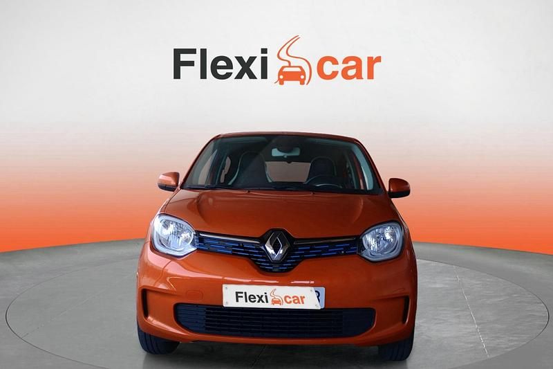 Usado Renault Twingo Techno 60 kW (82 CV) 2022 Naranja Utilitario