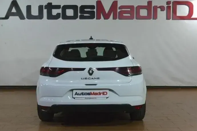 Usado Renault Mégane II Intens 140 CV (102 kW) 2022 Berlina