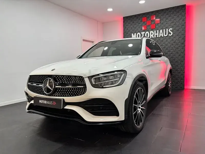Usado Mercedes GLC220 194 CV (142 kW) 2022 Blanco SUV