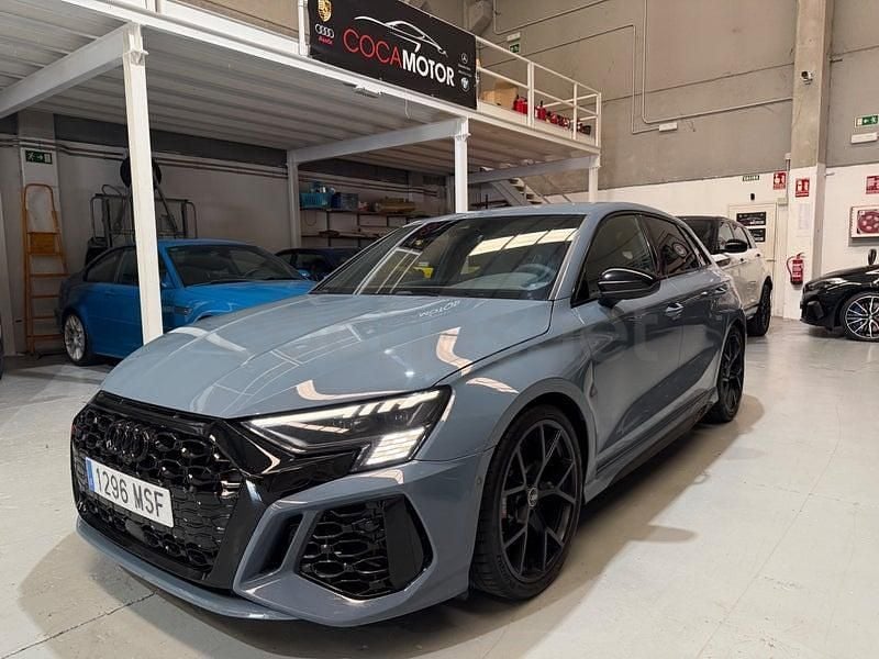 Usado Audi RS3 400 CV (294 kW) 2022 Gris / plata Berlina